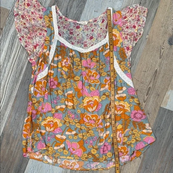 JODIFL retro Floral Blouse with Lace Trim - Picture 5 of 6